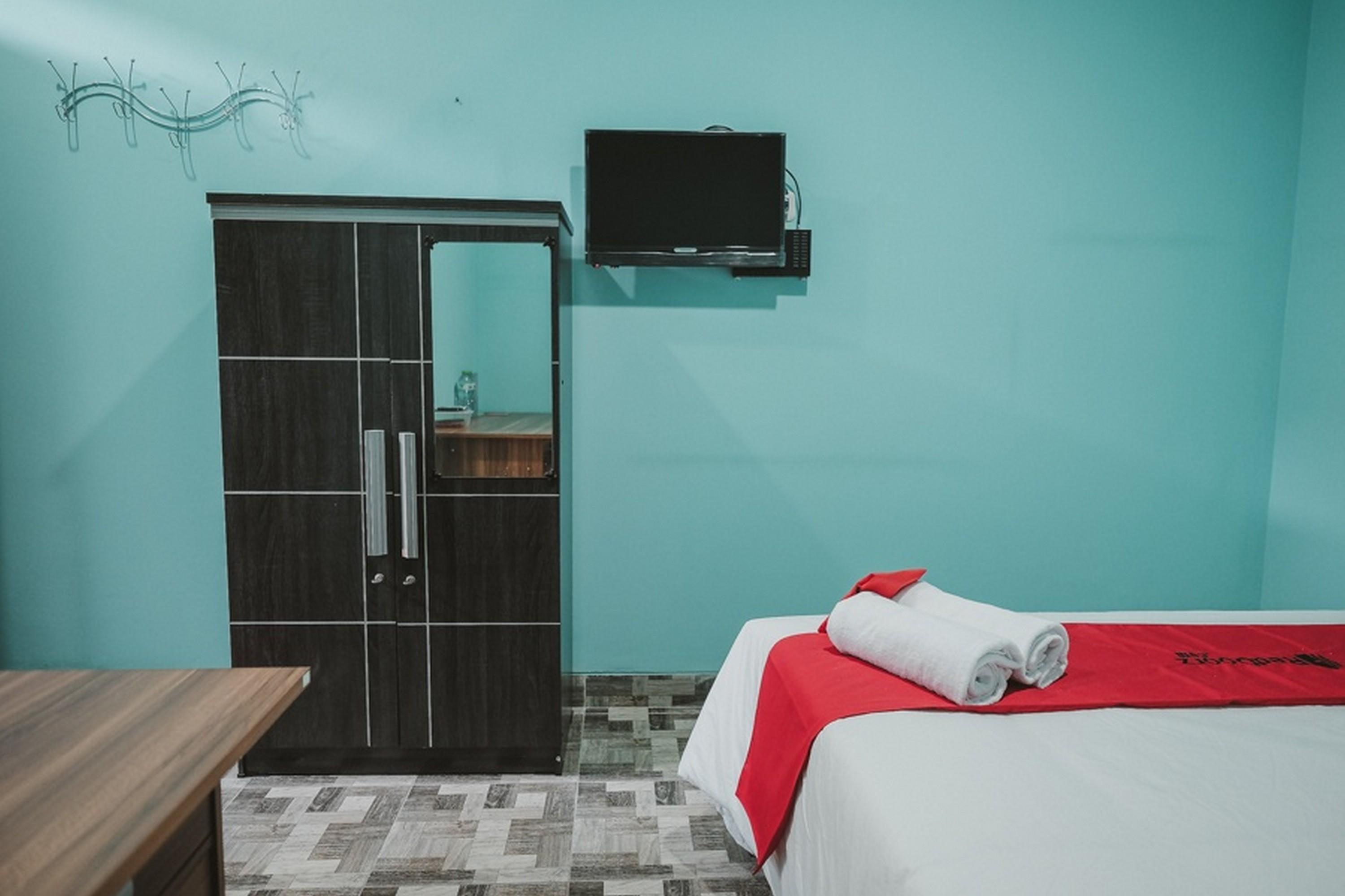 Hotel RedDoorz near RSUD Koja Jakarta Exterior foto
