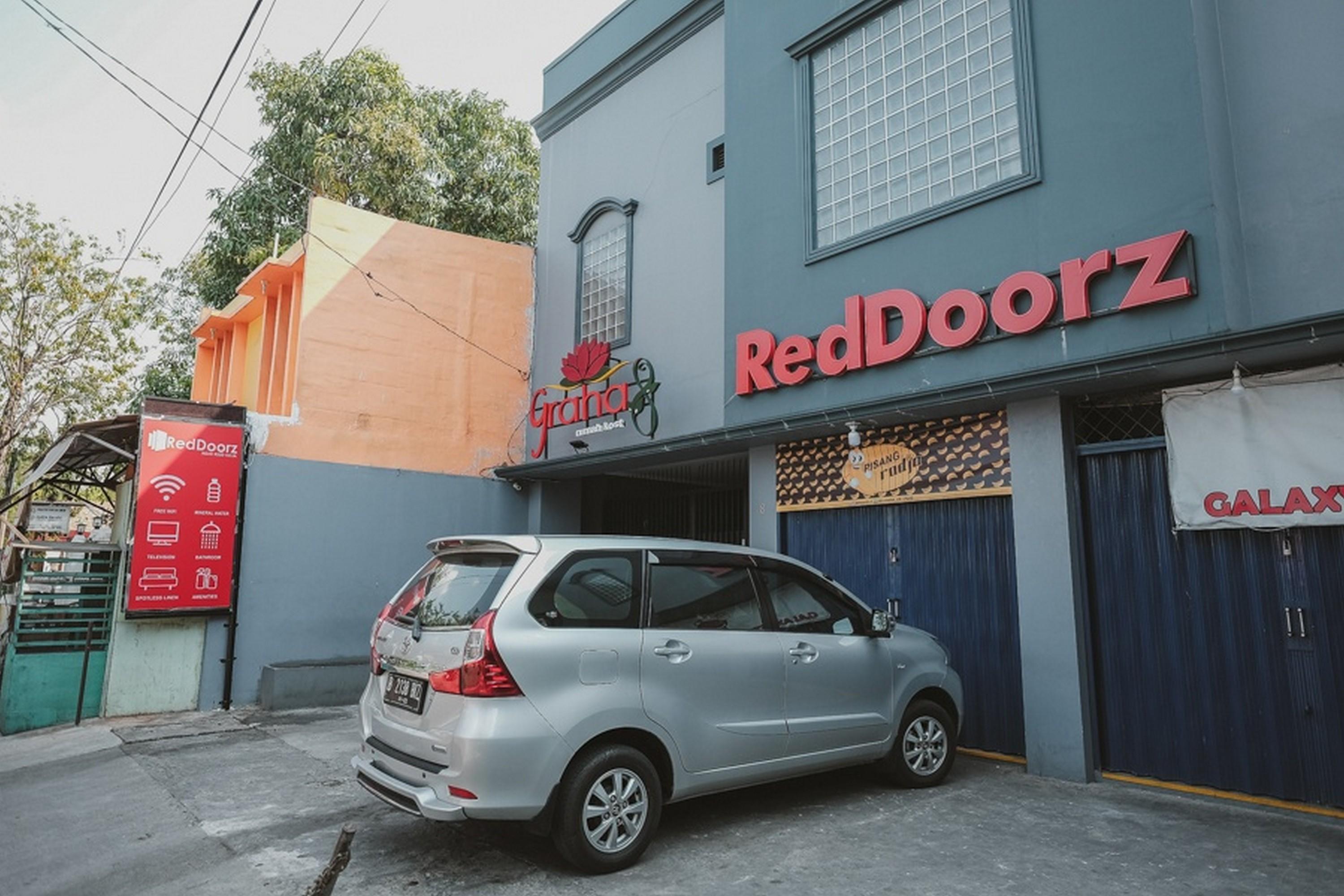 Hotel RedDoorz near RSUD Koja Jakarta Exterior foto